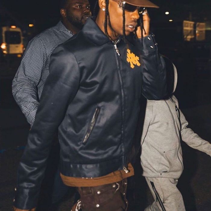 O Travis Scott έχει γνωρίσει τεράστια επιτυχία και ναι, είναι ο καλλιτέχνης που έχει κατακτήσει τον κόσμο. 