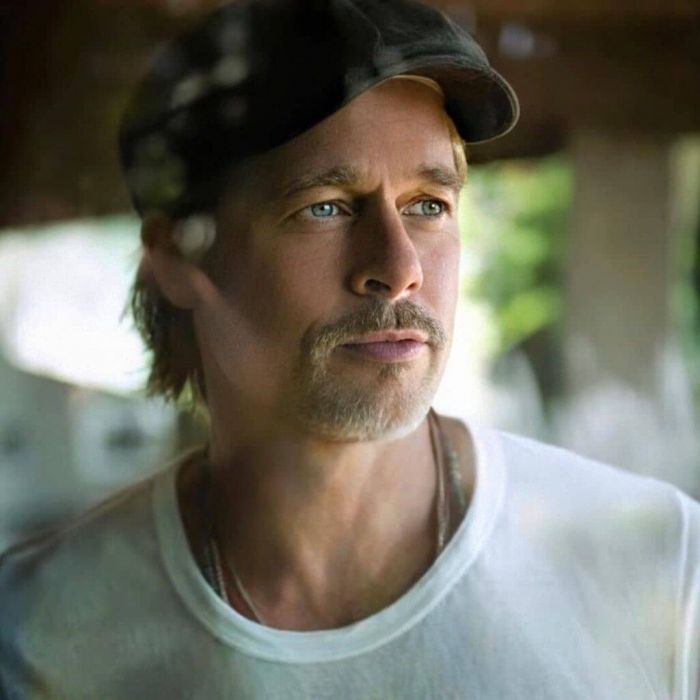 «Γεια σε όλους, Brad εδώ! Από καραντίνα με φωνή για την τάξη του Missouri State University.»