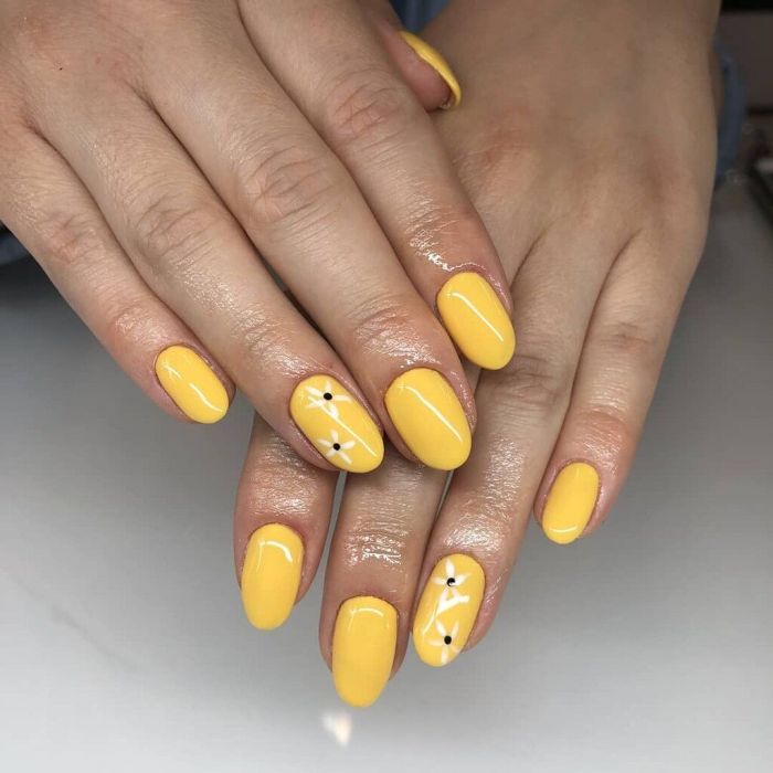 Αυτά είναι τα ωραιότερα σχέδια νυχιών για το καλοκαίρι