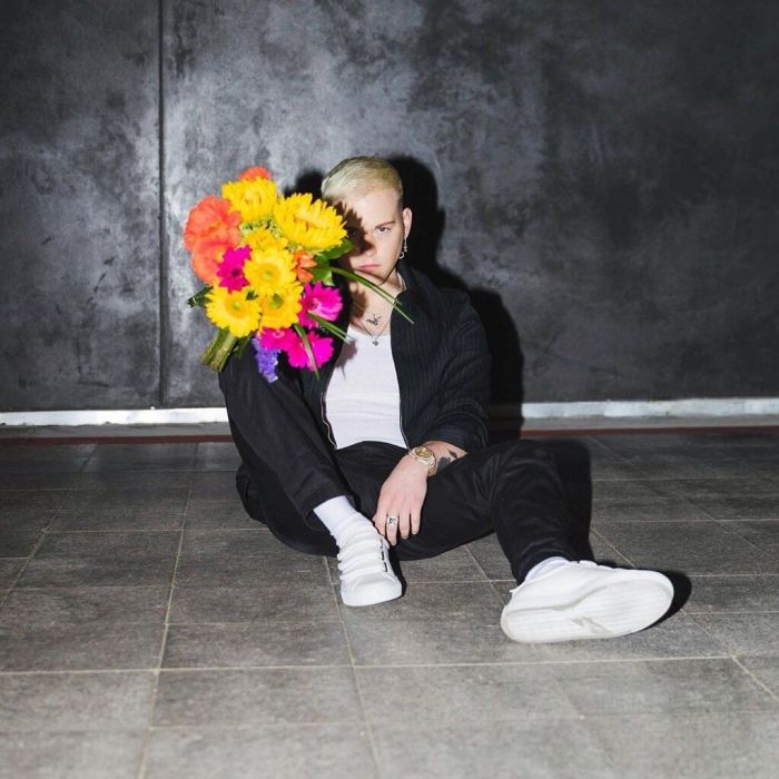 Αυτό είναι το πιο τρελό music video από την Selena Gomez και απορούμε 