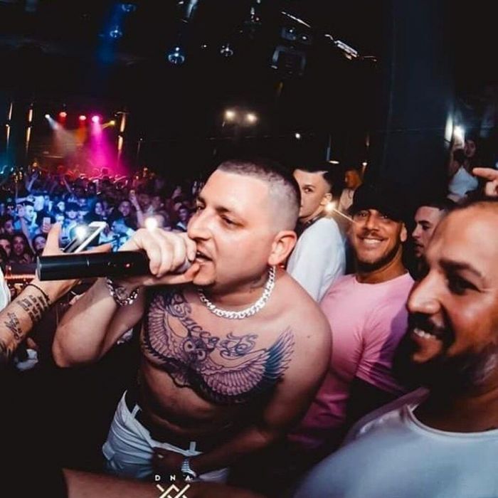 Το νέο track του Strat με τον MadClip ακούγεται μέχρι και στις... «Fylakes»