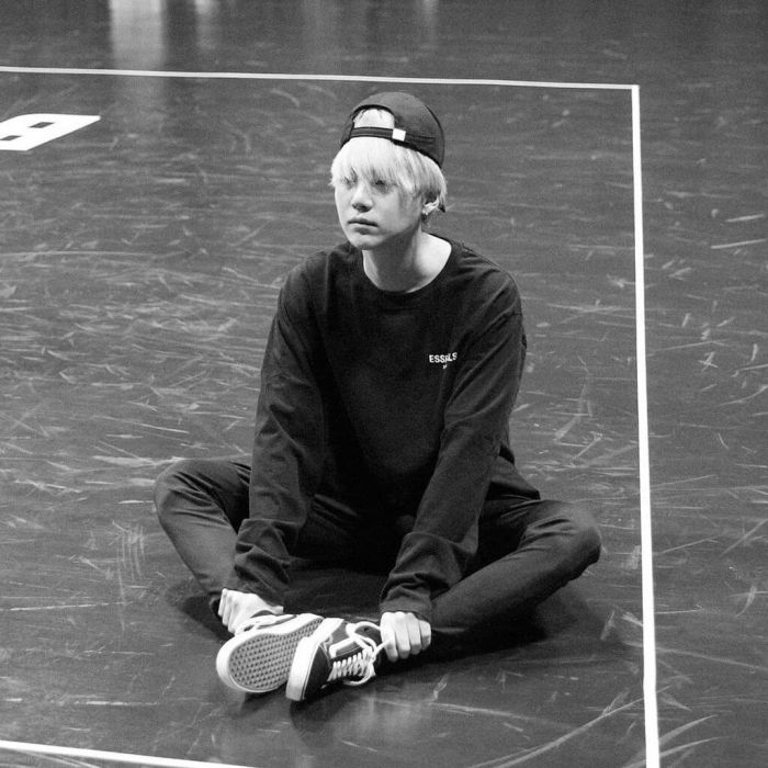 Ετοιμάσου! Oι BTS βγάζουν νέο single και έχουμε όσα πρέπει να ξέρεις