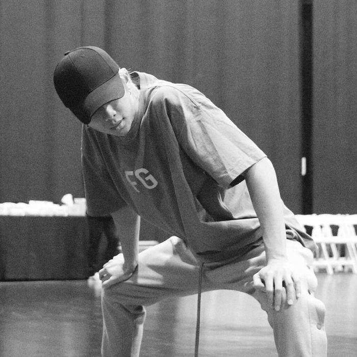 Ετοιμάσου! Oι BTS βγάζουν νέο single και έχουμε όσα πρέπει να ξέρεις