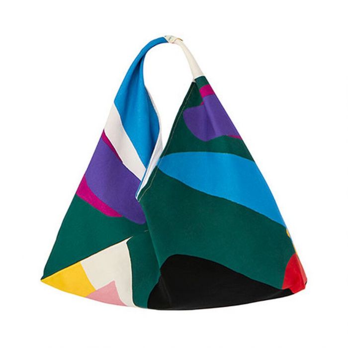 Waterbags: Οι πιο artistic τσάντες θαλάσσης κρύβουν πίσω από τα σχέδιά τους έναν καλό σκοπό