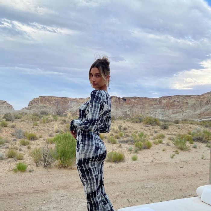 Η Hailey Bieber απαντάει στο αν έμεινε έγκυος στην καραντίνα