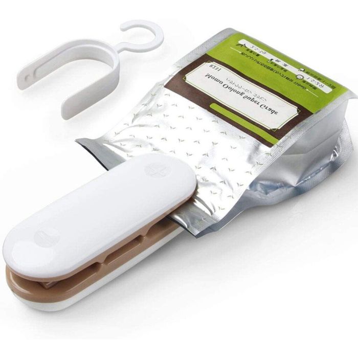 Αν θέλεις να κρατήσεις φρέσκα τα snaks σου στα σακουλάκια αυτό το εργαλείο είναι ιδανικό,αλλά γιατί να δώσεις 10, 99 δολάρια;