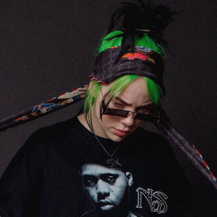 Billie Eilish: Μπορείς να μάθεις τα πάντα για τη ζωή της με ένα μόνο «κλικ»