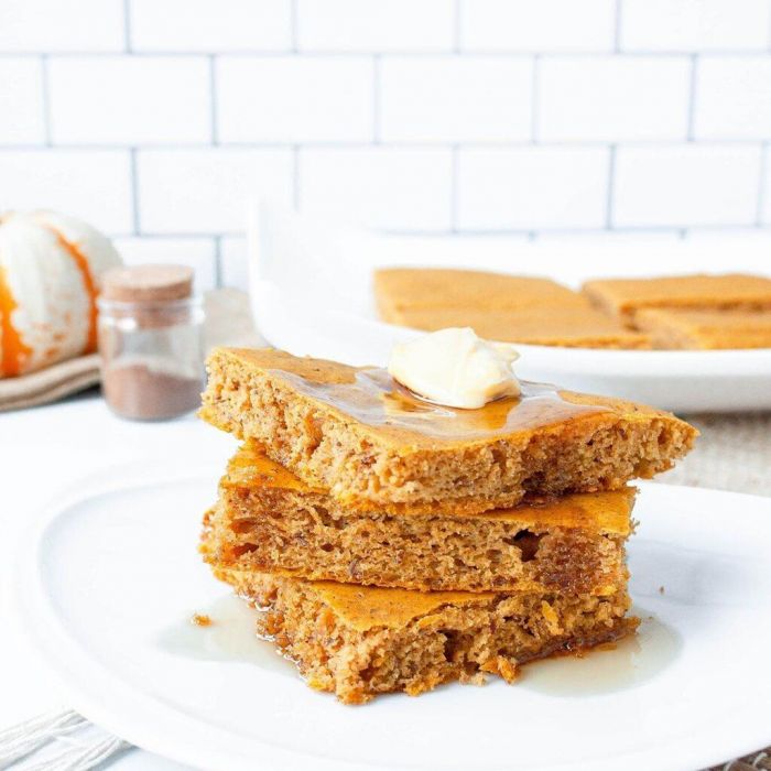 Όχι άλλα pancakes στο τηγάνι! Φτιάξε τηγανίτες στο ταψί εύκολα και γρήγορα