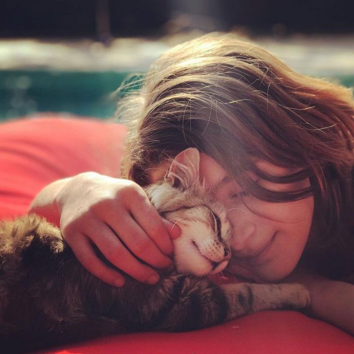 Η Κάτια Ζυγούλη μας δείχνει πώς περνάει με τα παιδιά της την καραντίνα