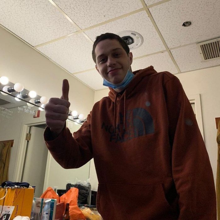 Pete Davidson: Ήταν αυτό υπονοούμενο για τη σχέση του με την Ariana Grande;