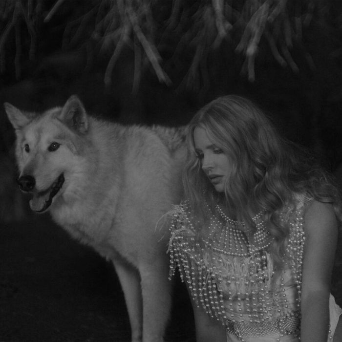 Lana Del Rey ετοιμάζει μια super έκπληξη που θα σε ενθουσιάσει