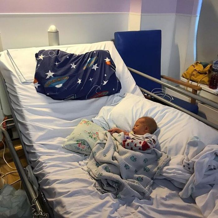 Στο νοσοκομείο με covid-19 ο γιος αγαπημένης ηθοποιού