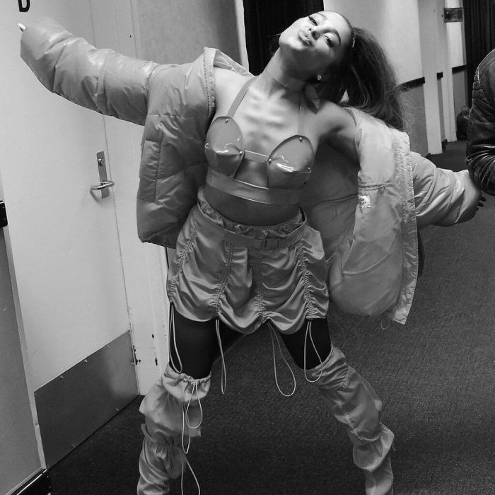 H Ari συνεργάζεται με τις δύο κορυφαίες ράπερ.