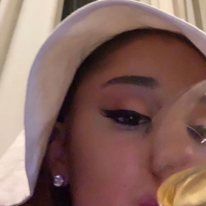 Πρόκειται να κυκλοφορήσει μια deluxe έκδοση του album «Positions».