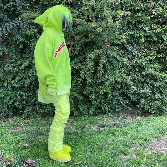 «Έχω και εγώ τα ίδια προβλήματα. Έτσι αποφάσισα την κατάθλιψη μου και αυτά τα προβλήματα να τα κάνω τέχνη.»