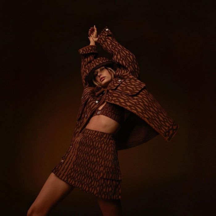 Ιδού η φωτογράφιση της Hailey.