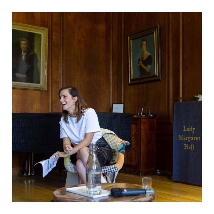 Είτε το πιστεύεις, είτε όχι, ο Leo δεν ασχολείται και τόσο με τα social media.