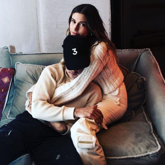 Justin- Hailey Bieber: Ένα σημάδι αποκαλύπτει την αλήθεια για τη σχέση τους