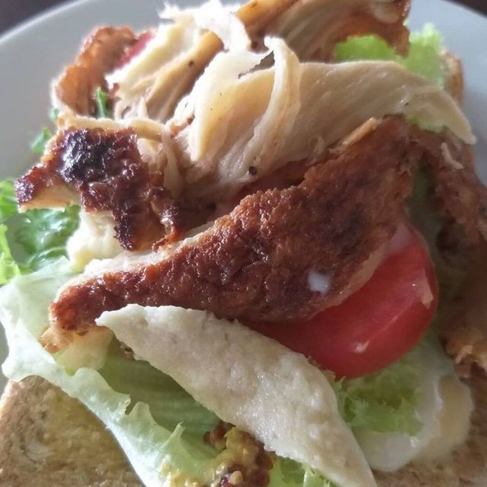 Έτσι θα φτιάξεις το vegan κοτόπουλο με μόνο δύο υλικά (video + photos)