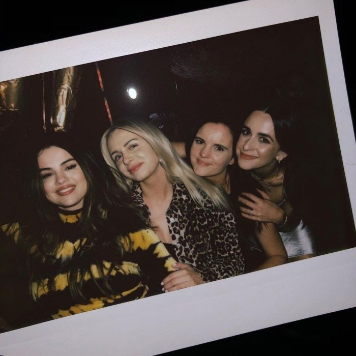 Selena Gomez: 25 photos που αποδεικνύουν ότι είναι η καλύτερη φίλη που έχει υπάρξει