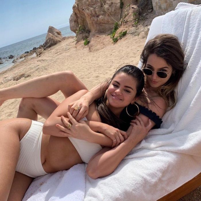 Selena Gomez: 25 photos που αποδεικνύουν ότι είναι η καλύτερη φίλη που έχει υπάρξει