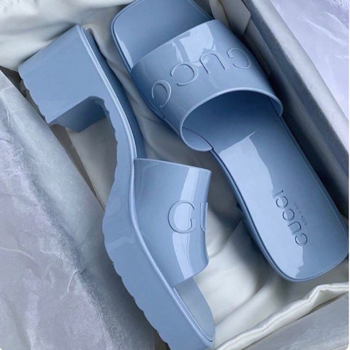 Η Gucci δημιούργησε τα ωραιότερα σανδάλια του φετινού καλοκαιριού