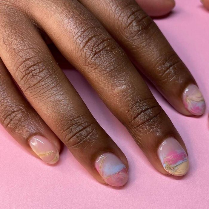 @manicuristanonymous