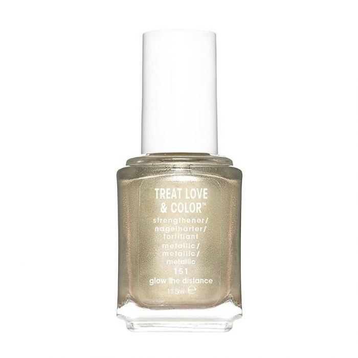 ESSIE, TREAT LOVE & COLOR ΣΤΗΝ ΑΠΟΧΡΩΣΗ GLOW THE DISTANCE