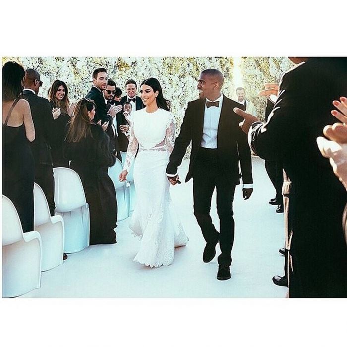 Kim Kardashian: Επέτειος γάμου με κλάματα - "Δεν μιλάνε πια με τον Kanye" 