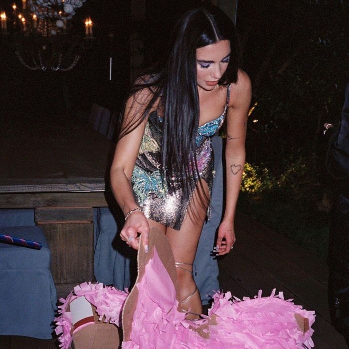 Τα looks της είναι το ένα καλύτερο από το άλλο.