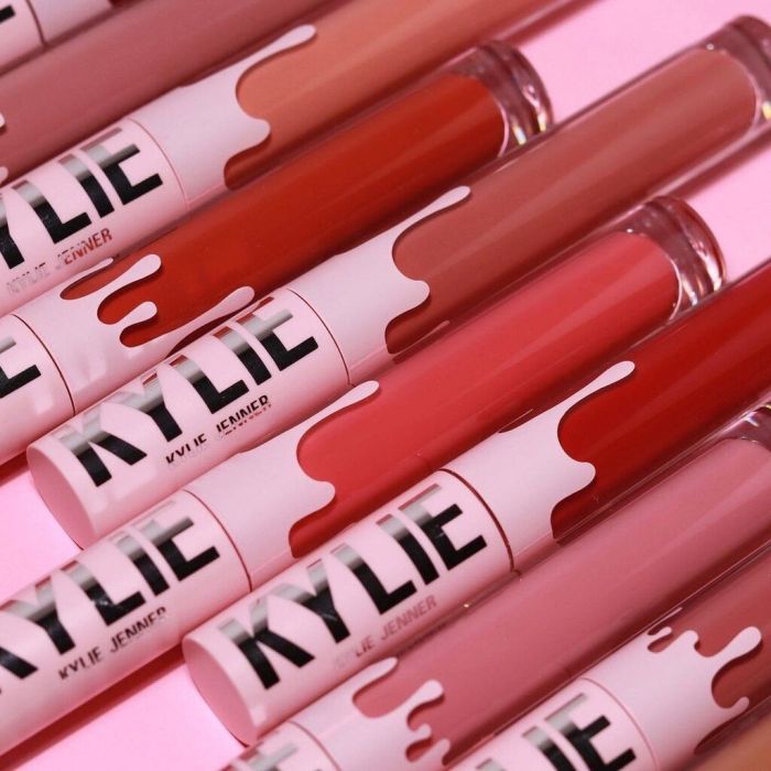 Απόλαυσέ το και μάθε ενδιαφέροντα facts για την ίδια, αλλά και για το brand!


