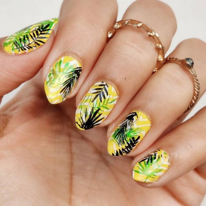 Tropical nail art! 10 σχέδια για να δοκιμάσεις κι εσύ το trend που κάνει χαμό στο Instagram