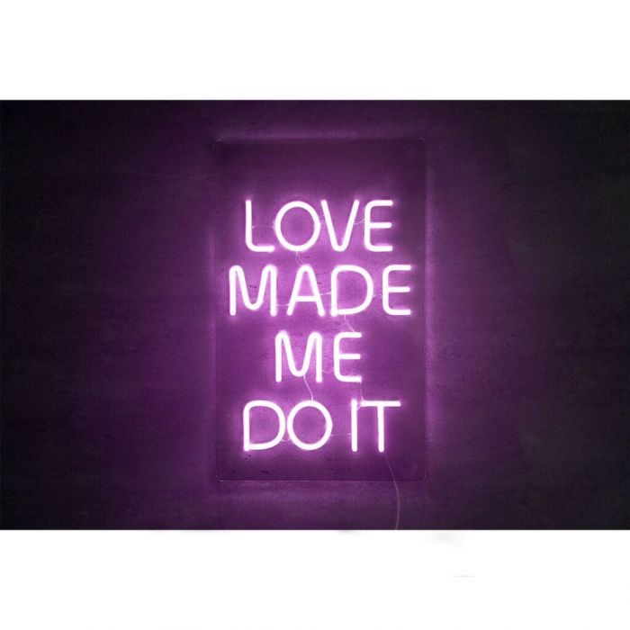 Φωτιστικό Neon LOVE MADE ME DO IT www.plaisio.gr