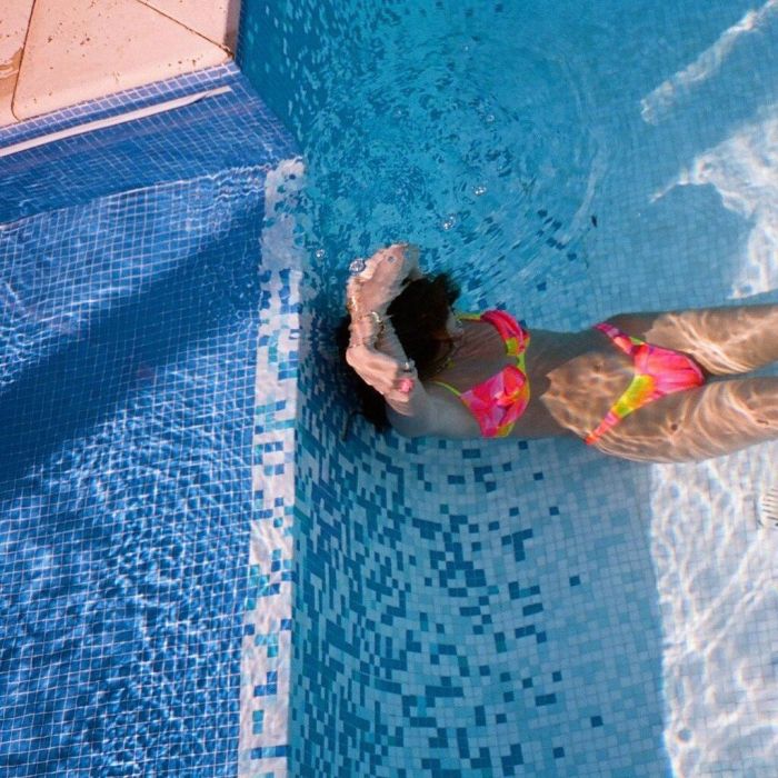 Ο έρωτας δεν κρύβεται! Η Bella Hadid σε #tbt στιγμιότυπα με το αγόρι της (photos)