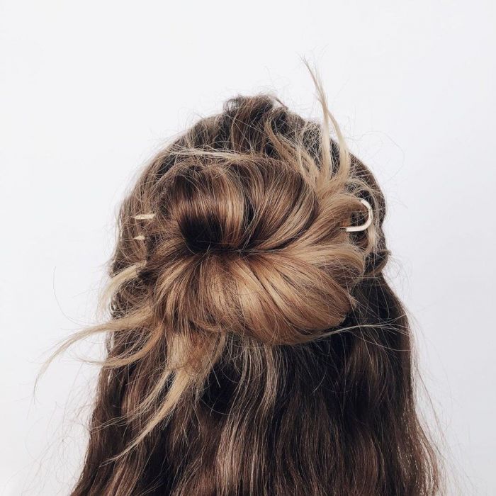 Messy bun
@kristin_ess