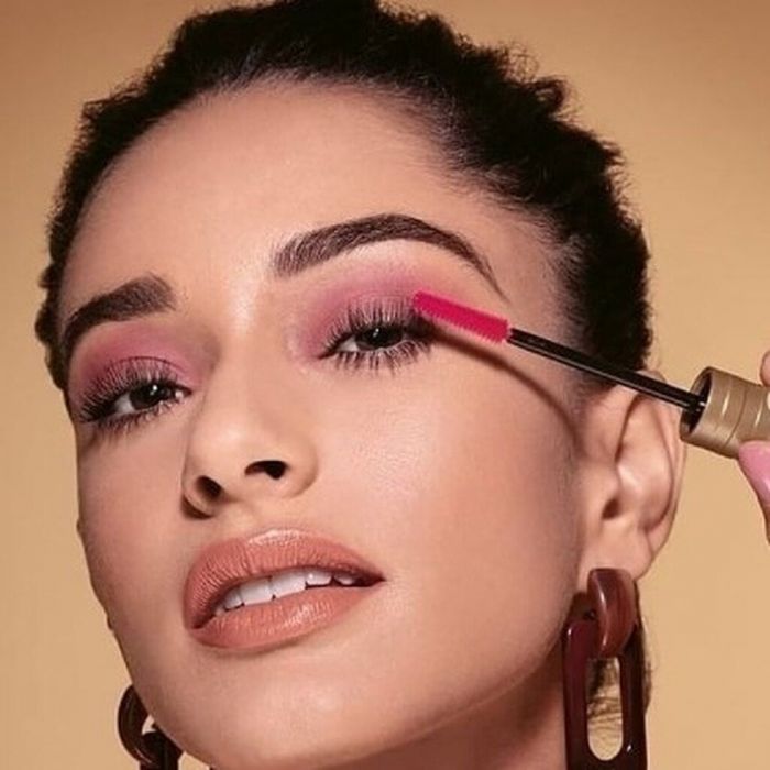 Μην ξεχνάς να κάνεις καλό ντεμακιγιάζ στα μάτια, αλλά και σε όλο το πρόσωπο.
@lindadebonitabykarina