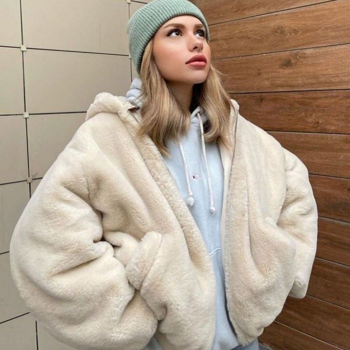 Συνδύασε το fleece jacket σου με τζιν και τα αγαπημένα σου trainers για ένα casual day look ή με ένα σκούρο παντελόνι και μοκασίνια για μια πιο κομψή εμφάνιση! @_fleece_lover_