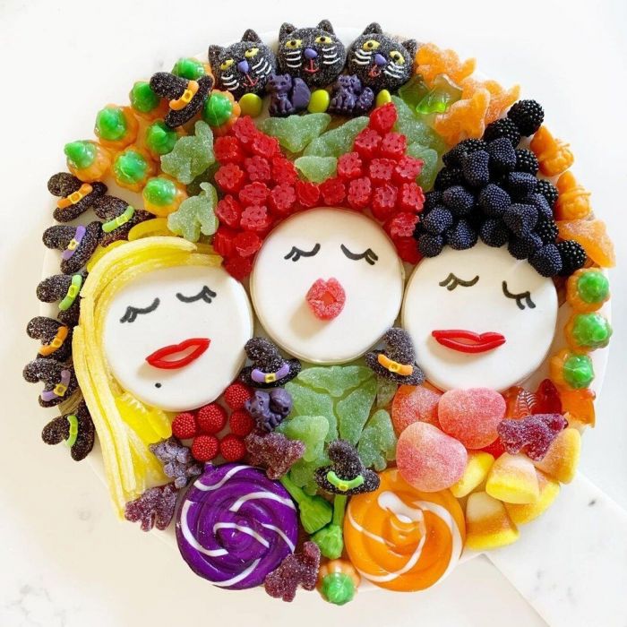 Η Courtney Wright, πάντως, μάς εντυπωσίασε με το Halloween πιάτο της. @savor_style