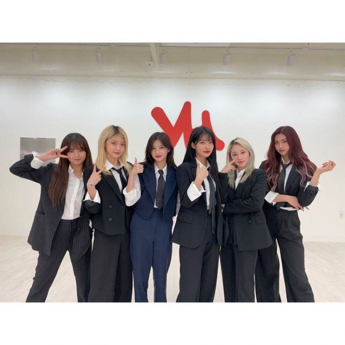 Everglow @official_everglow