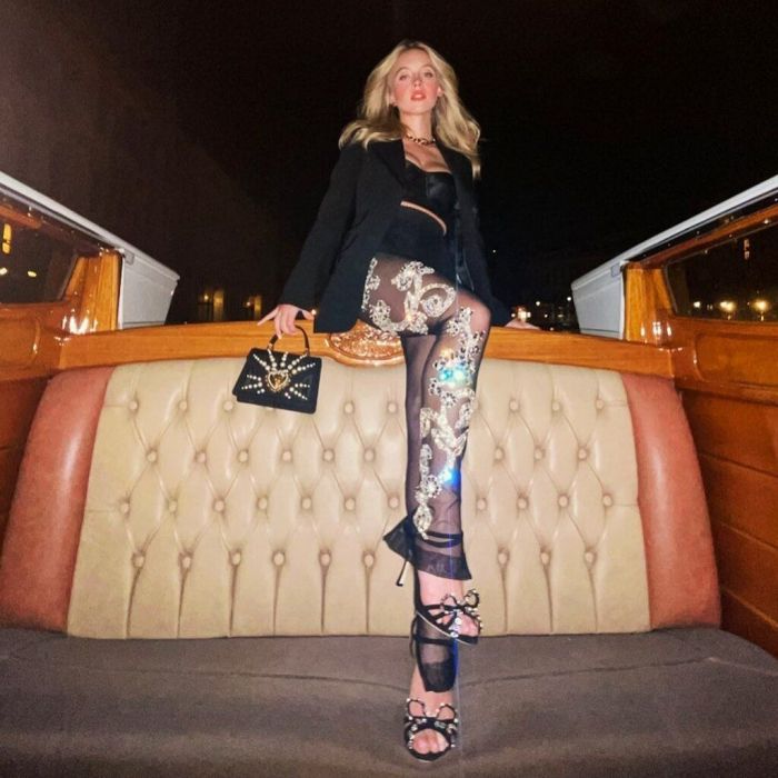 Η Sydney Sweeney αποκάλυψε σε ένα νέο βίντεο ποιες είναι οι μεγάλες «πρωτιές» της @sydney_sweeney