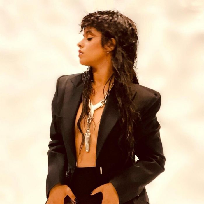 Η 25χρονη τραγουδίστρια εμπιστεύτηκε για ακόμη μια φορά τον hair stylist Δημήτρη Γιαννέτο.