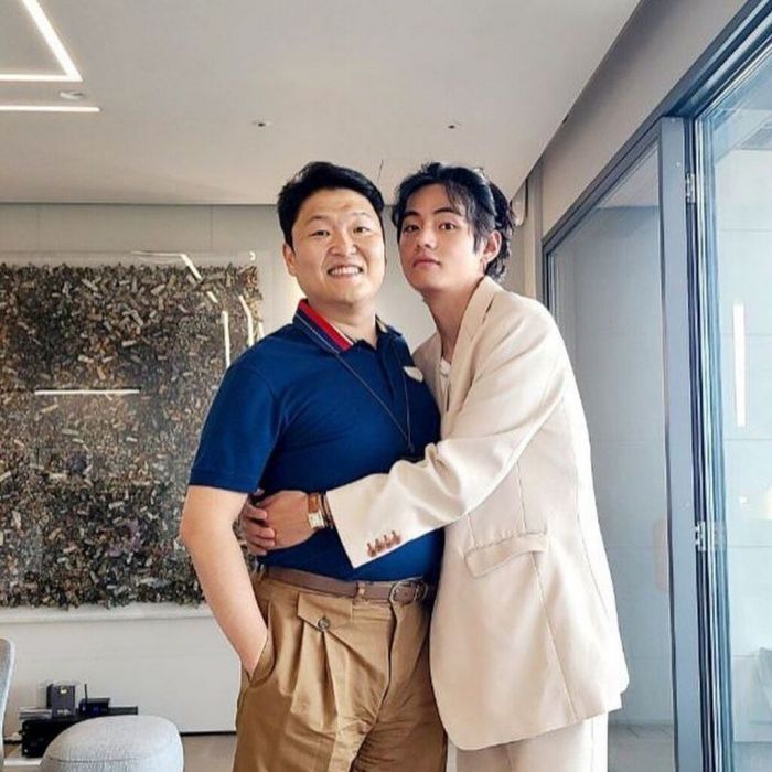 Ο Psy υποστηρίζει το group των BTS εδώ και χρόνια.