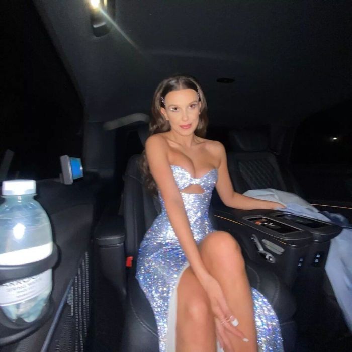 Ποιο είναι αυτό; Το «McCod», τεσσάρων συστατικών, το οποίο είναι ένα μοναδικό σνακ για την Millie Bobby Brown και συνδυάζει σαλάτα και σάντουιτς. 