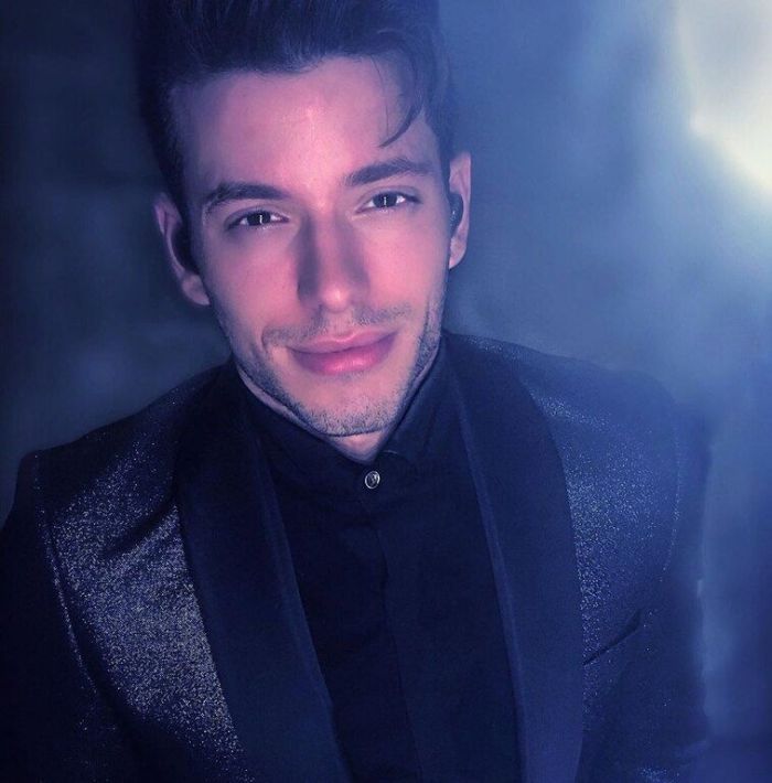 Βαγγέλης Κακουριώτης: Μήπως τραγουδά για εσένα το νέο «Γεννήθηκες για μένα» 