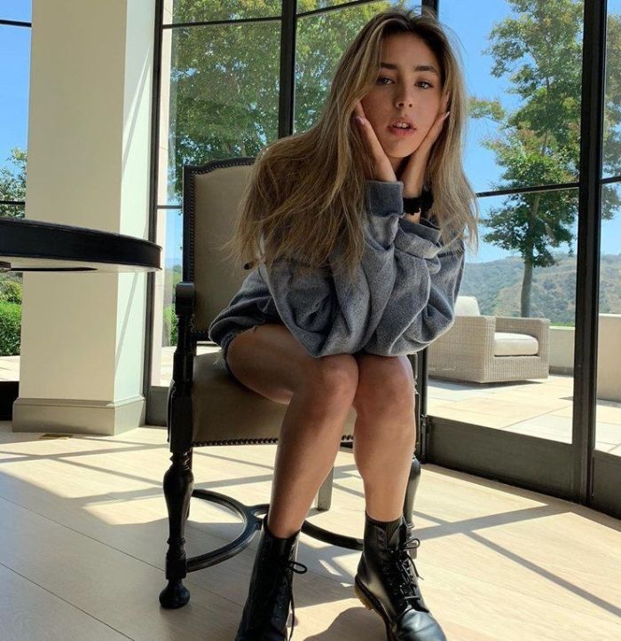 Η Scarlet Stallone είναι 17 ετών.