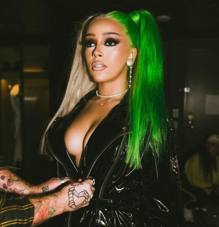 Αυτό είναι το νέο hot hit της Doja Cat που έχει συγκεντρώσει ήδη 3 δις. views στο Tik- Tok 