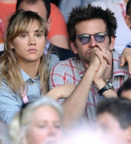 Αυτό το παπούτσι...συνόδευσε τον ωραιότερο άνδρα του Hollywood!