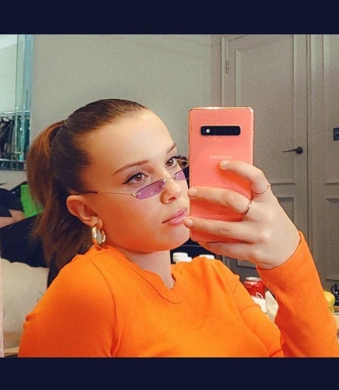 Τα προϊόντα ομορφιάς της Millie Bobby Brown θα απευθύνονται στους νέους ανθρώπους. «Κάθομαι στην καρέκλα των make-up artists από την ηλικία των 10-11 ετών και έχω δοκιμάσει όλα τα προϊόντα της αγοράς. Μου έκαναν ειδικά εφέ στο πρόσωπο, αίματα και έχω χρησ