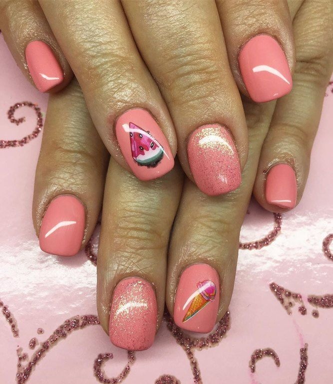 Παγωτό με γεύση καρπούζι, ξεκάθαρα.