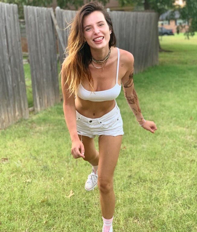 Αυτή δεν είναι η πρώτη αποκαλυπτική φωτογραφία που η Bella Thorne μοιράζεται με το κοινό της. Και μάλλον ούτε και η τελευταία.
